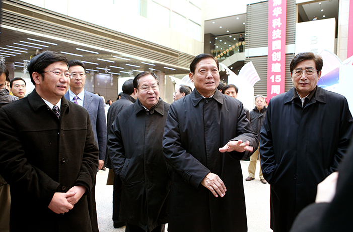 日韩人妻鲁交色情精品视频