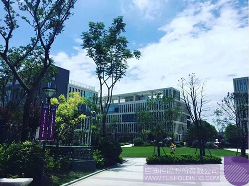 日韩人妻鲁交色情精品视频