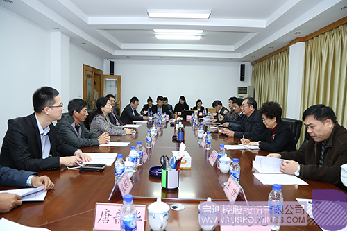 日韩人妻鲁交色情精品视频