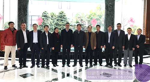 日韩人妻鲁交色情精品视频