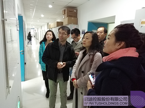 日韩人妻鲁交色情精品视频