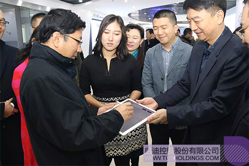 日韩人妻鲁交色情精品视频