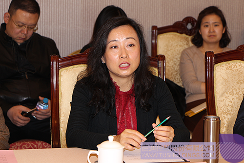 日韩人妻鲁交色情精品视频