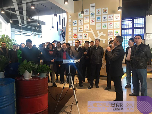 日韩人妻鲁交色情精品视频