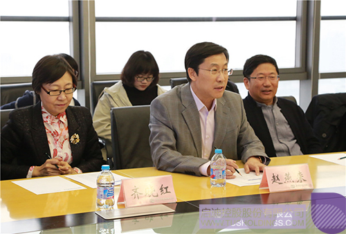 日韩人妻鲁交色情精品视频