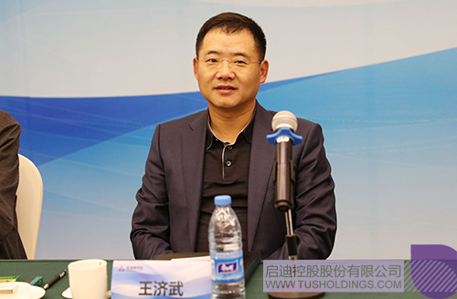 日韩人妻鲁交色情精品视频