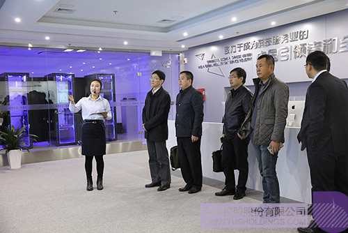 日韩人妻鲁交色情精品视频