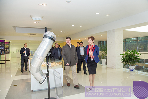 日韩人妻鲁交色情精品视频