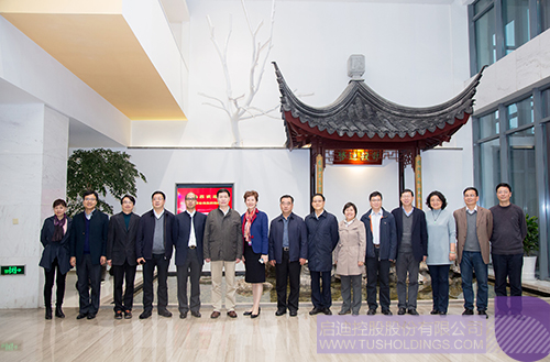 日韩人妻鲁交色情精品视频