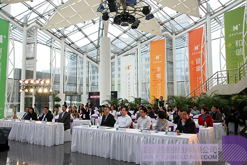 日韩人妻鲁交色情精品视频