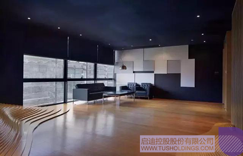 日韩人妻鲁交色情精品视频