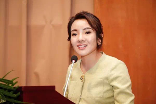 日韩人妻鲁交色情精品视频