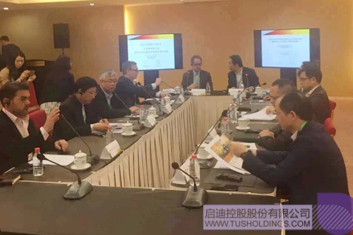 日韩人妻鲁交色情精品视频