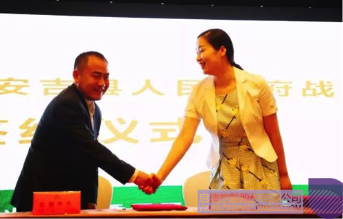 日韩人妻鲁交色情精品视频