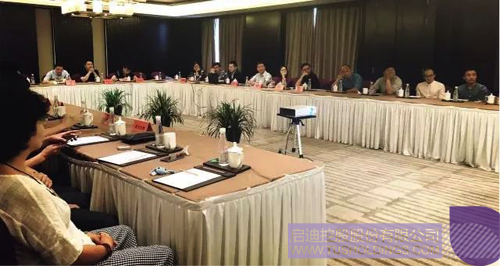 日韩人妻鲁交色情精品视频