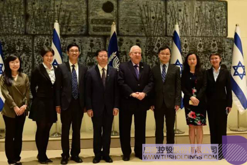 日韩人妻鲁交色情精品视频