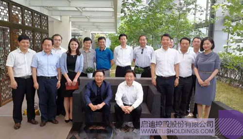 日韩人妻鲁交色情精品视频