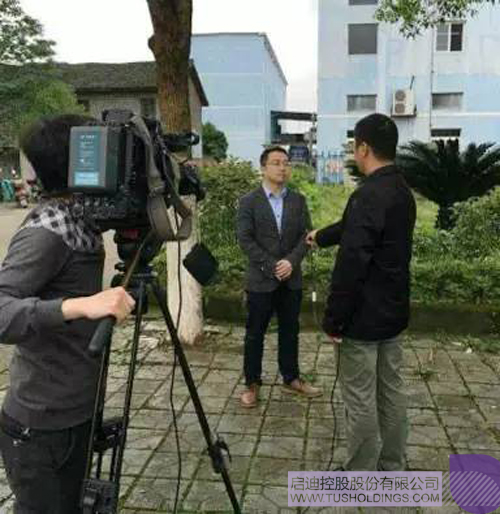 日韩人妻鲁交色情精品视频