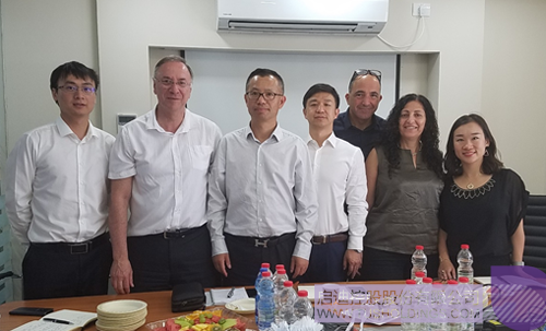 日韩人妻鲁交色情精品视频