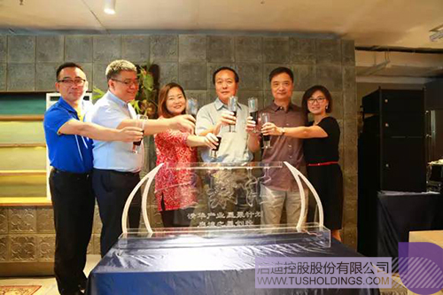 日韩人妻鲁交色情精品视频