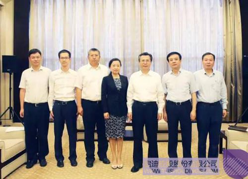 日韩人妻鲁交色情精品视频