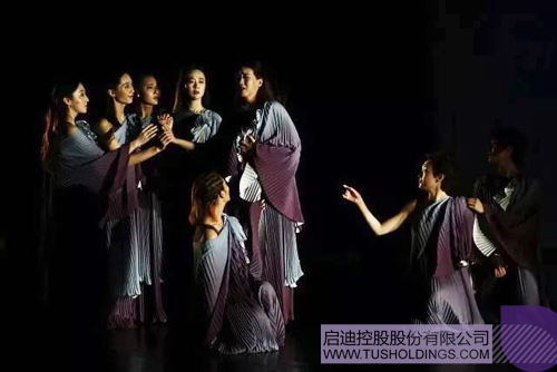 日韩人妻鲁交色情精品视频