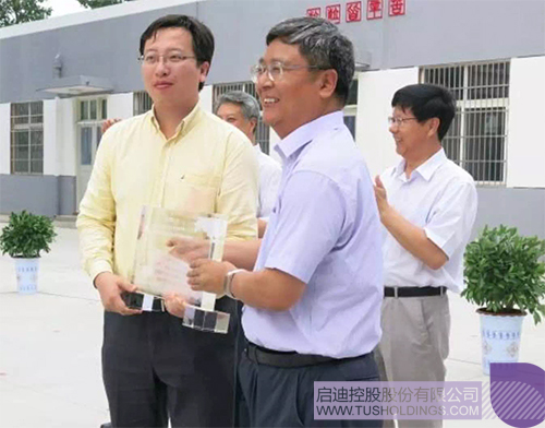 日韩人妻鲁交色情精品视频