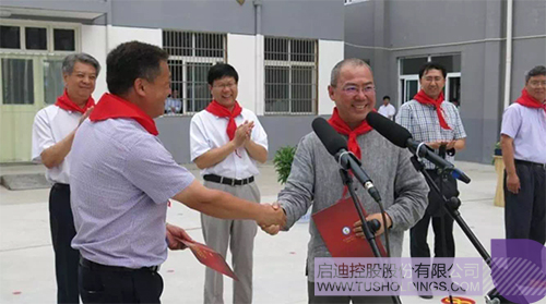 日韩人妻鲁交色情精品视频