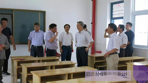 日韩人妻鲁交色情精品视频