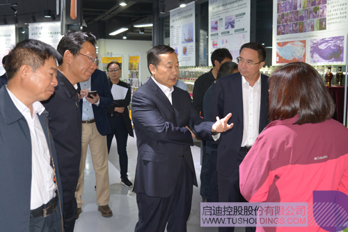 日韩人妻鲁交色情精品视频