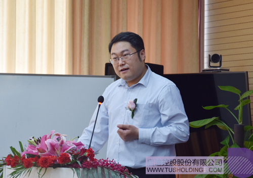 日韩人妻鲁交色情精品视频