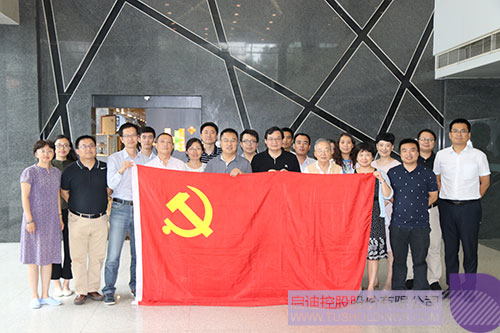 日韩人妻鲁交色情精品视频