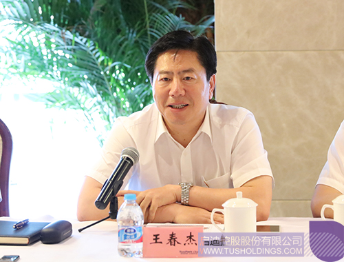 日韩人妻鲁交色情精品视频