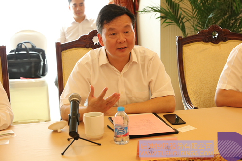 日韩人妻鲁交色情精品视频