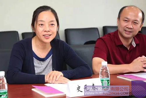 日韩人妻鲁交色情精品视频