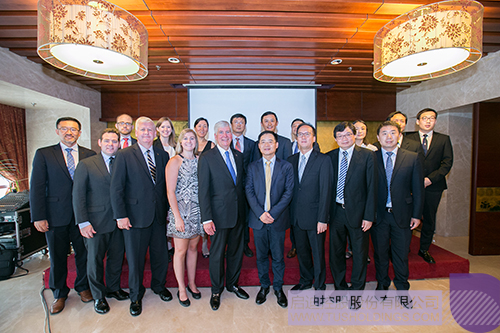 日韩人妻鲁交色情精品视频