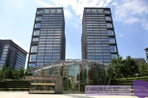 日韩人妻鲁交色情精品视频