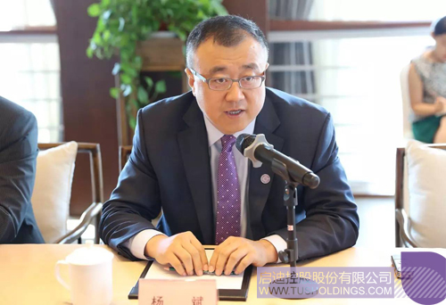 日韩人妻鲁交色情精品视频