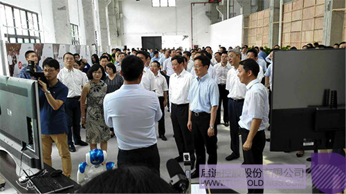 日韩人妻鲁交色情精品视频