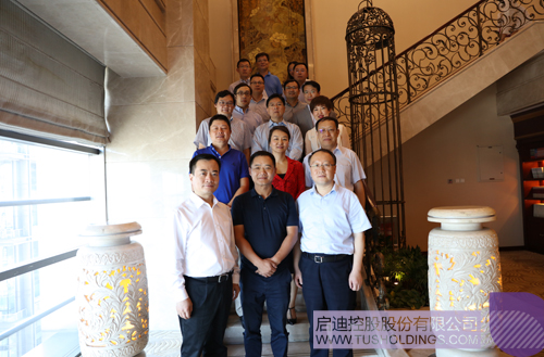 日韩人妻鲁交色情精品视频