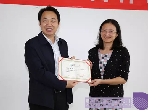 日韩人妻鲁交色情精品视频