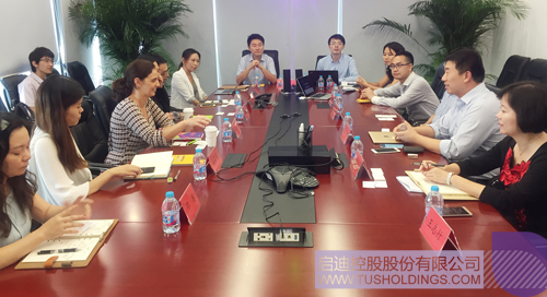 日韩人妻鲁交色情精品视频