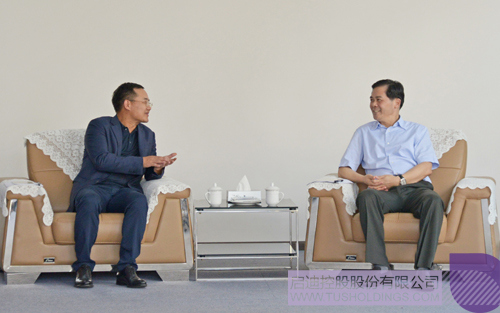 日韩人妻鲁交色情精品视频