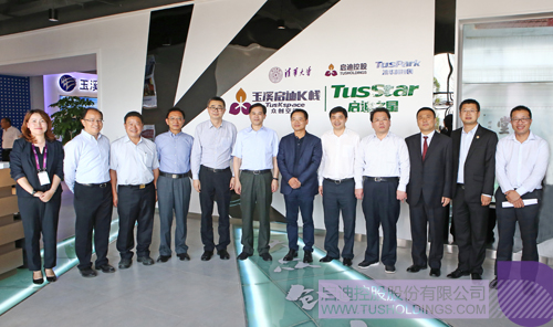 日韩人妻鲁交色情精品视频