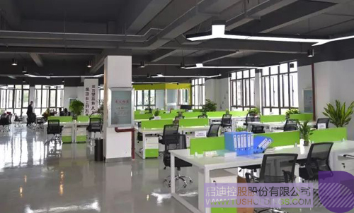 日韩人妻鲁交色情精品视频