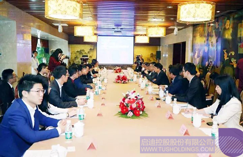 日韩人妻鲁交色情精品视频