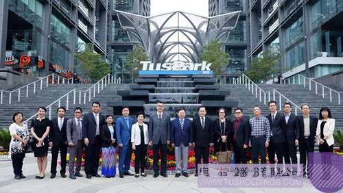 日韩人妻鲁交色情精品视频