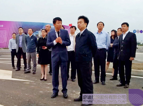 日韩人妻鲁交色情精品视频