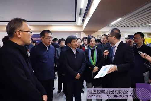 日韩人妻鲁交色情精品视频