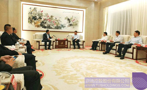 日韩人妻鲁交色情精品视频